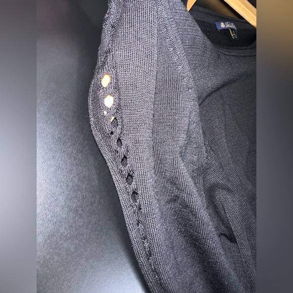Brooks Brothers Blue Label Black 70% Silk Top With Cutouts on sleeves Sz S EUC - Picture 5 of 10